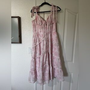Francesca's Collections Light Pink Floral Midi Dress